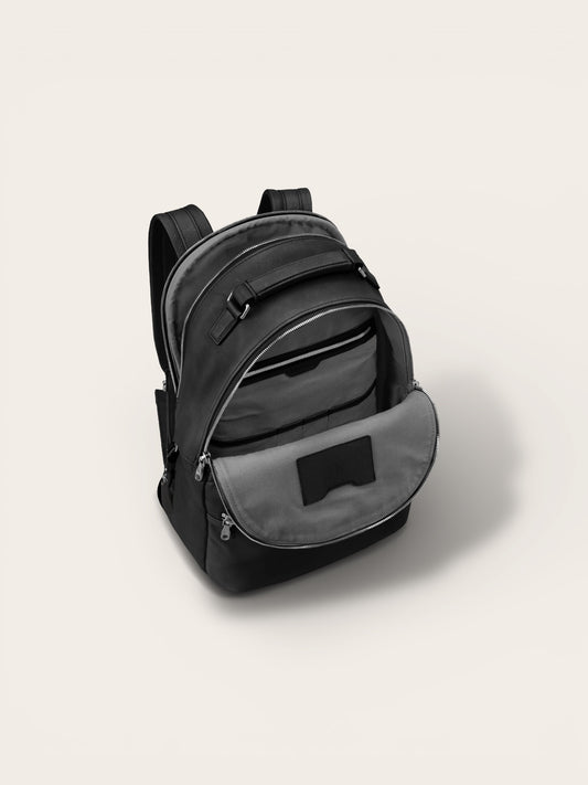 Runwell Leather Backpack in Black — Sleek Full-Grain Daily Essential